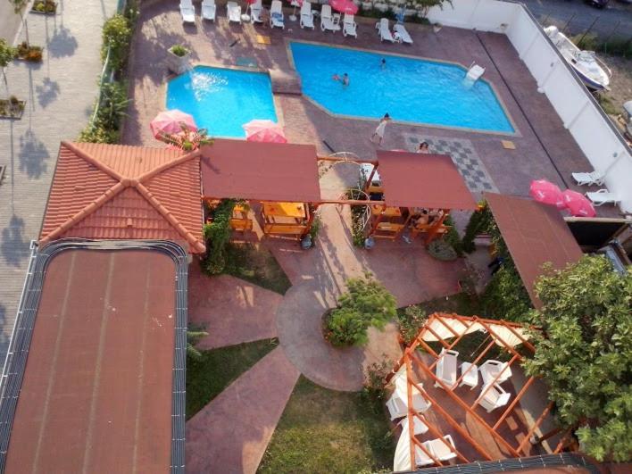 Alba Family Club Hotel プリモルスコ エクステリア 写真