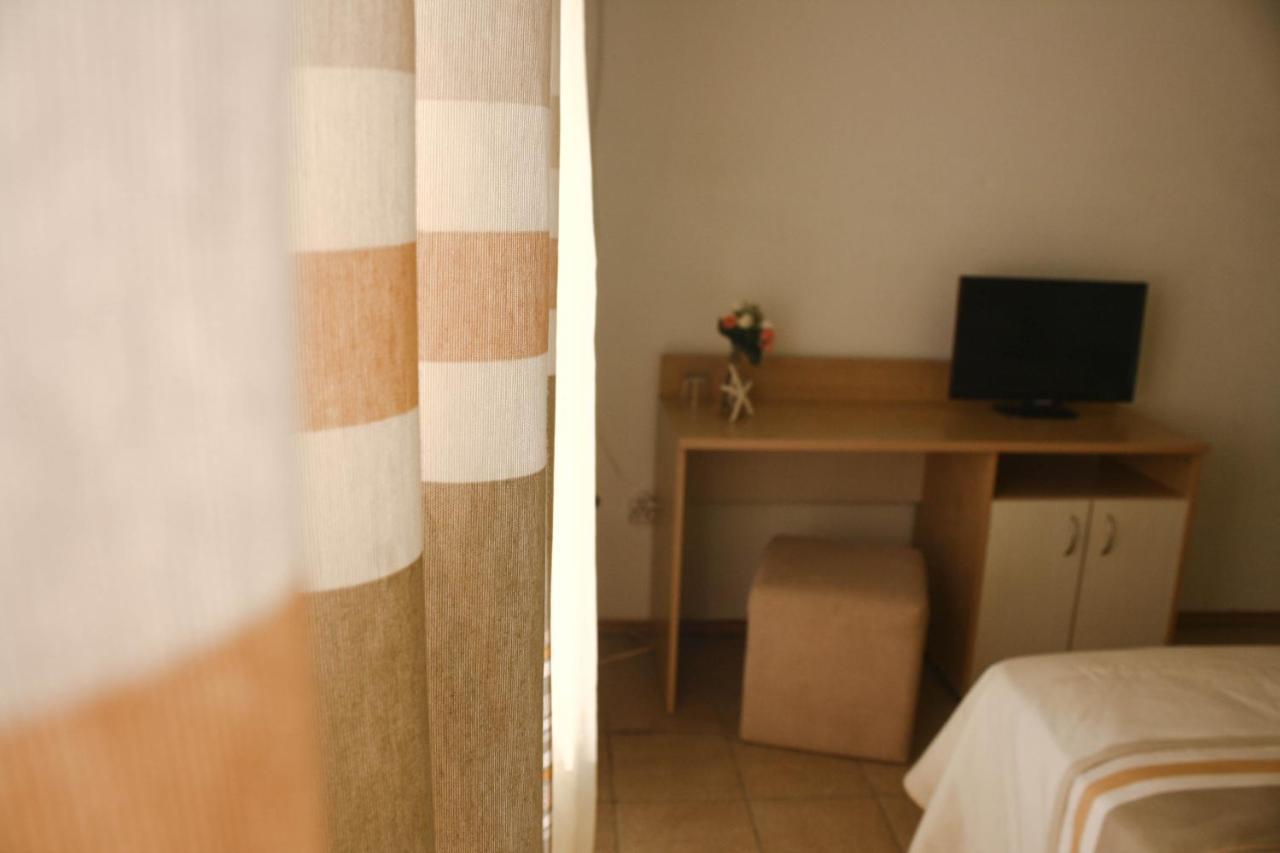 Alba Family Club Hotel プリモルスコ エクステリア 写真