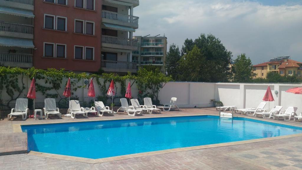 Alba Family Club Hotel プリモルスコ エクステリア 写真